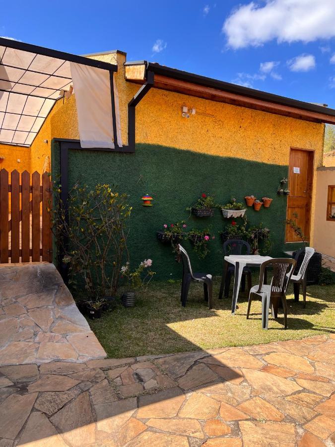 Hospedaria Vila Khepri Gonçalves Exterior foto